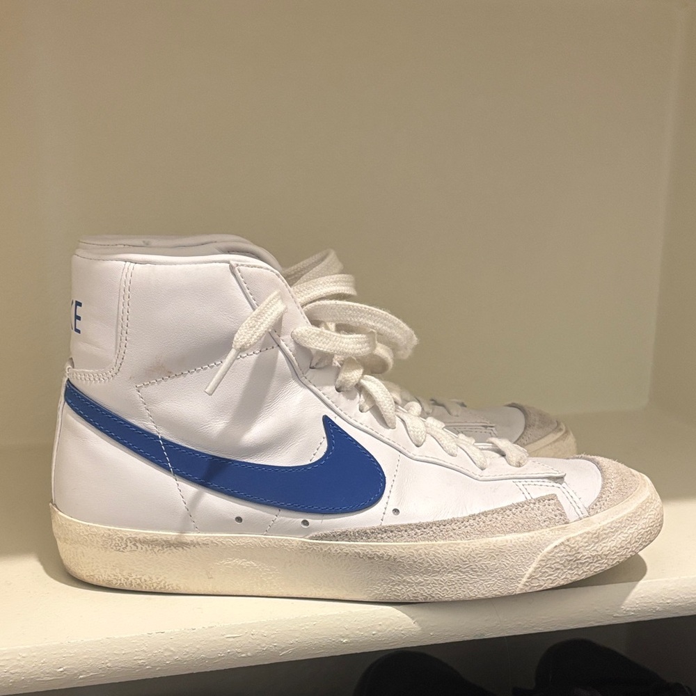 Nike White and Blue High-Tops